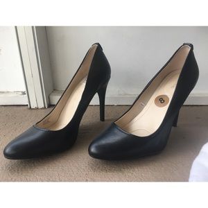 Calvin Klein classic black leather heels